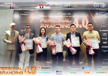 GALA Trao giải chương trình Personal Branding 4.0 xây dựng thương hiệu cá nhân trên tên miền id.vn cho các em sinh viên từ các trường đại học trên địa bàn TP HCM.